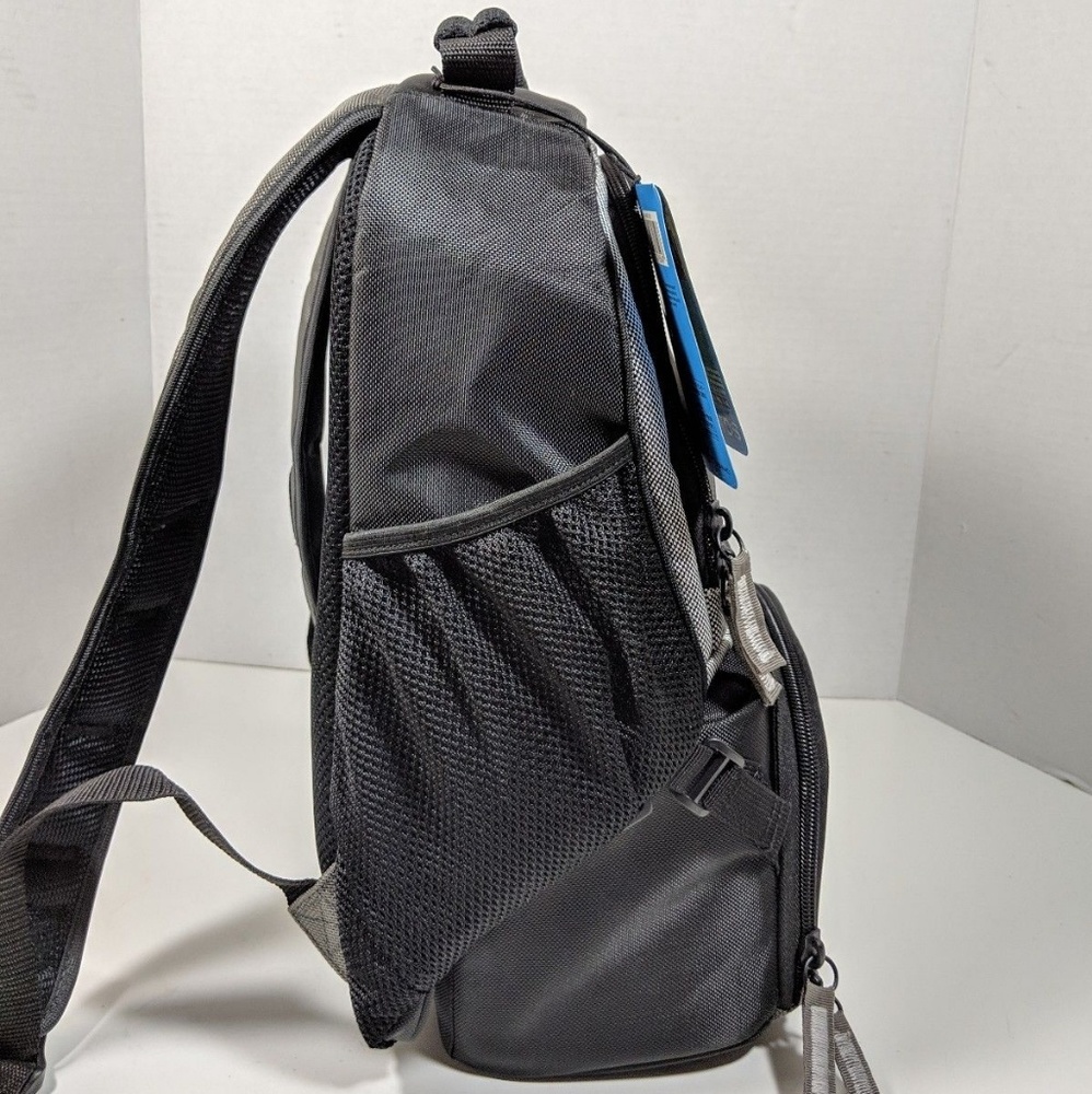 Sony Multi-Function Camera/Camcorder Backpack - Picture 4 of 8